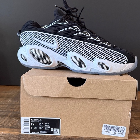 Nike Drake Noctas